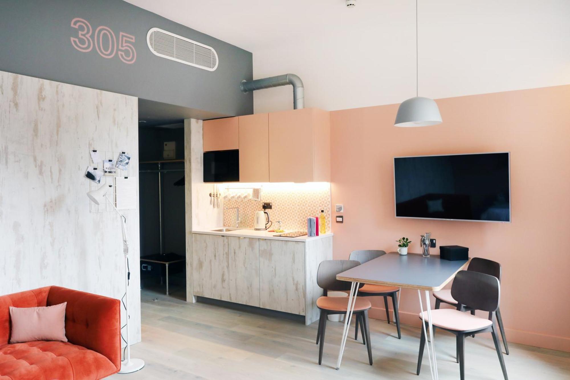 Room2 Southampton Hometel Екстер'єр фото